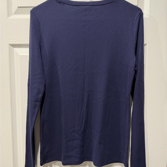 GAP Navy Long Sleeve Tee - Picture 2 of 2
